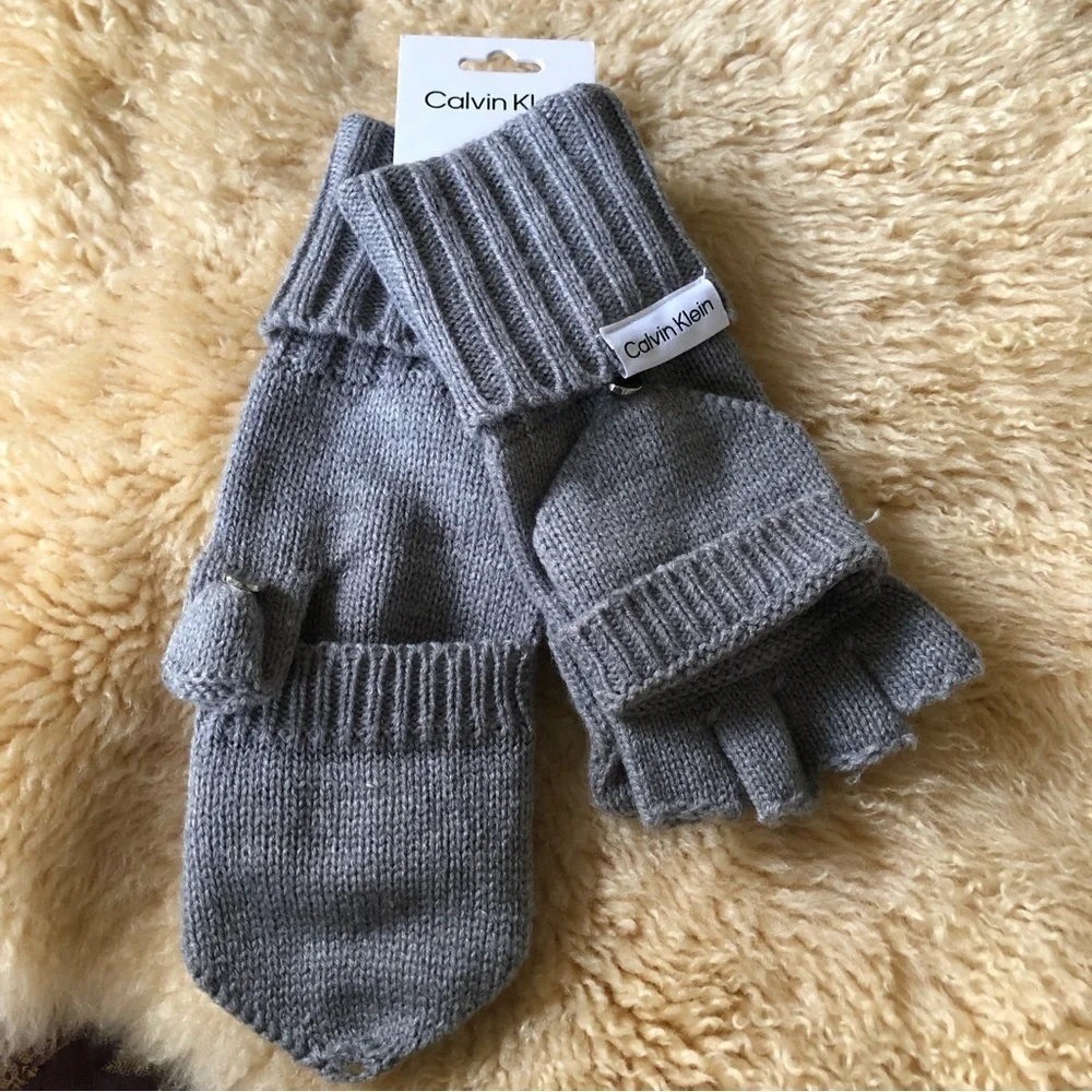 Calvin Klein Grey knitted convertible finger & thumbless gloves w/mitten flap